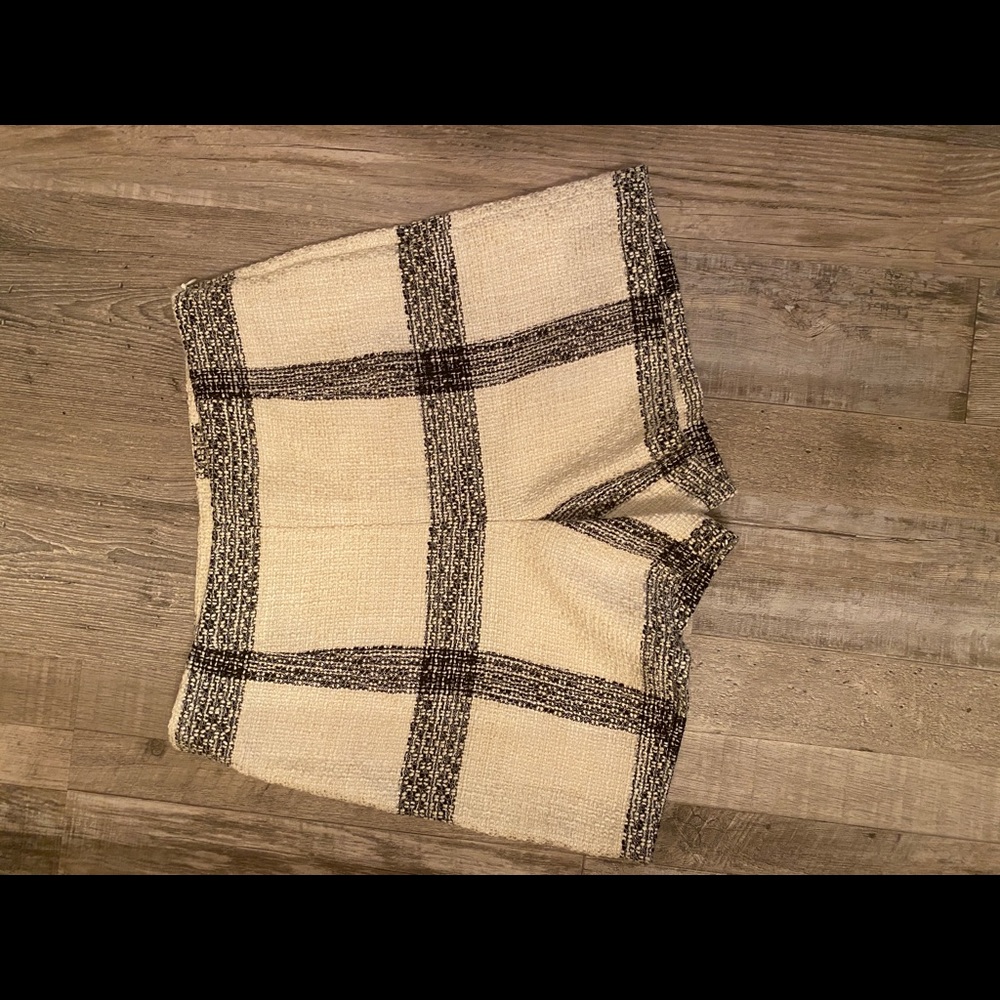 Zara Basic Shorts - image 4